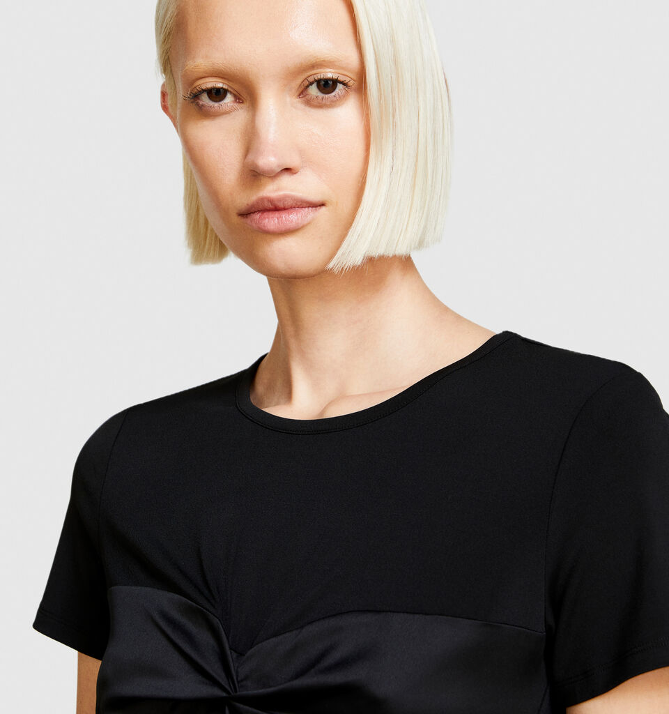 T-shirt with torchon - women's short sleeve t-shirts - Black | Sisley image number 5